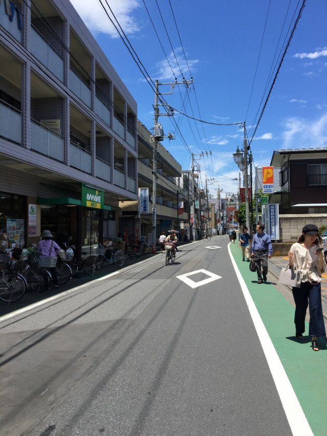 そのまままっすぐ進みます